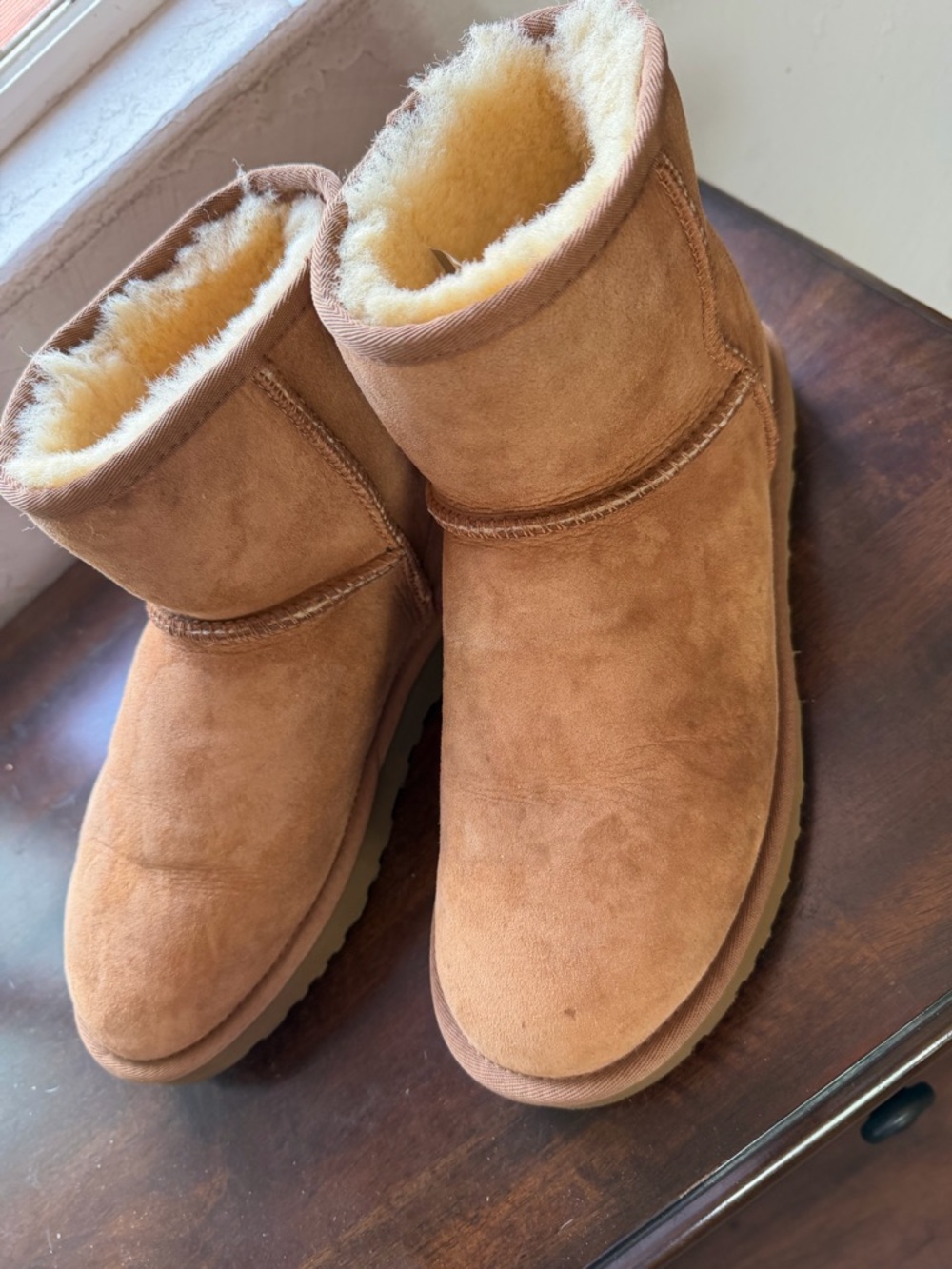 UGG Chestnut Classic Short Shearling Lined Boots